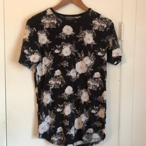 pacsun floral short sleeve tee shirt